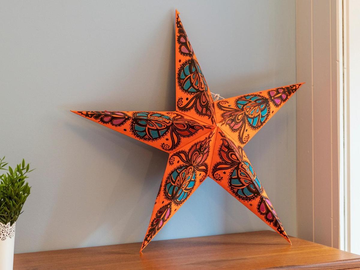 Villa Pass The Keys Colourful, Quirky Artist-Owned 3 Bed Next To Cafes Belfast Esterno foto