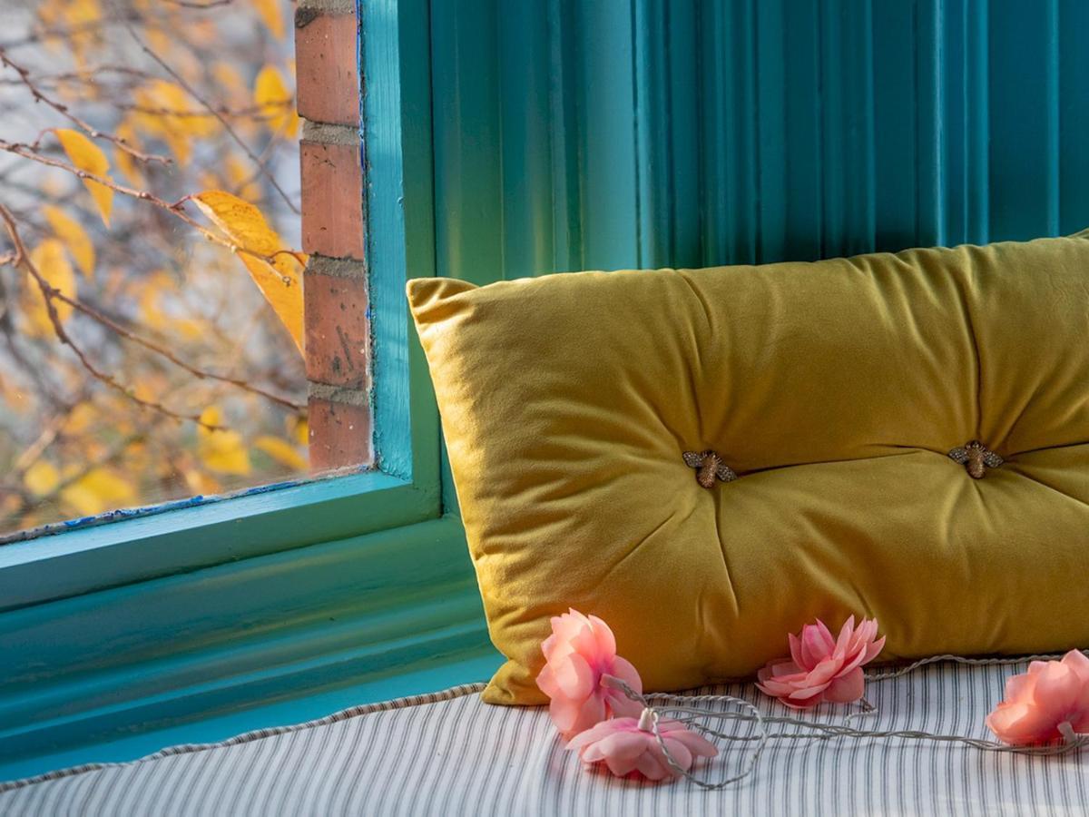 Villa Pass The Keys Colourful, Quirky Artist-Owned 3 Bed Next To Cafes Belfast Esterno foto